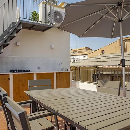 La Terrazza Sul Vicolo Della Giudecca By Wonderful Italy Apartment