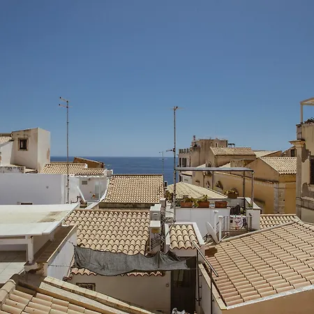 La Terrazza Sul Vicolo Della Giudecca By Wonderful Italy Apartment *